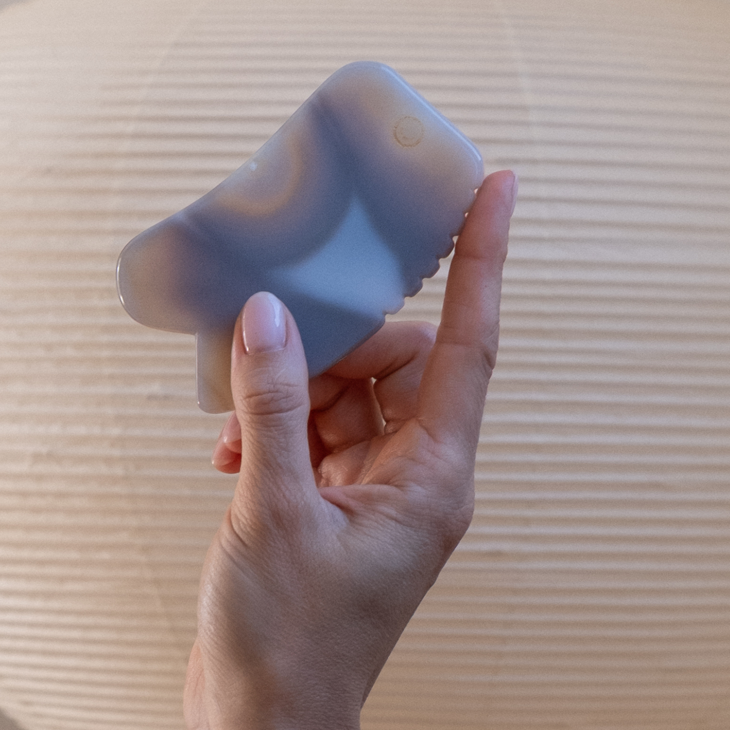 MOLECULE Gua Sha - Grey Agate